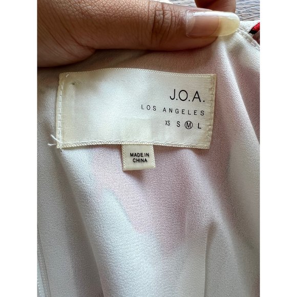 Revolve J.O.A. Floral Mini Dress Medium Red White Summer Ruffles Boho - Picture 7 of 11